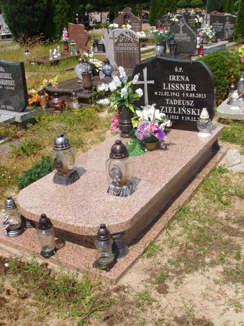 Grób Tadeusz Zieliński