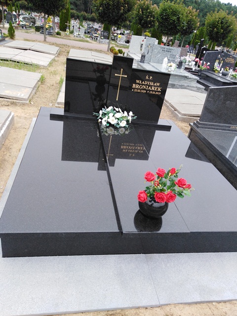 Grób Władysław Broniarek