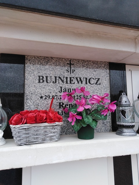 Grób Renata Bujniewicz