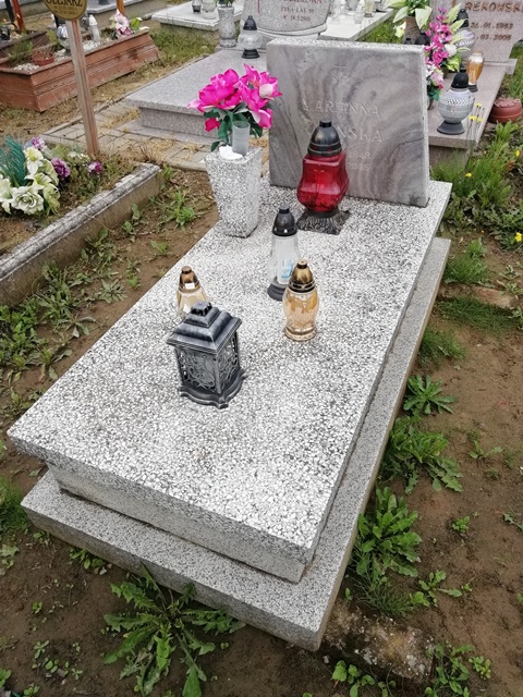 Grób Marianna Anneliese Rafińska