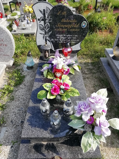 Gabriela Sonnenfeld 1958 Grudziądz - Grobonet - Wyszukiwarka osób pochowanych