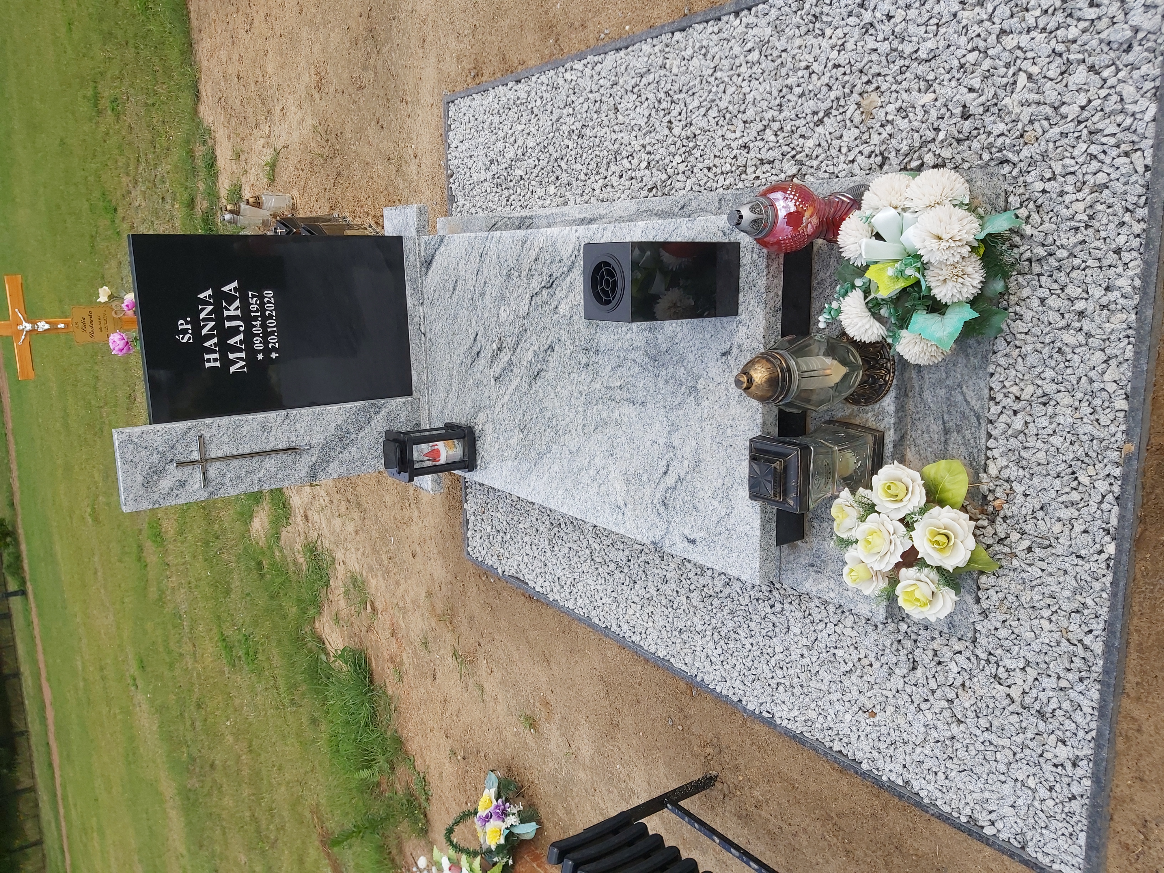 Grób Janusz Majka